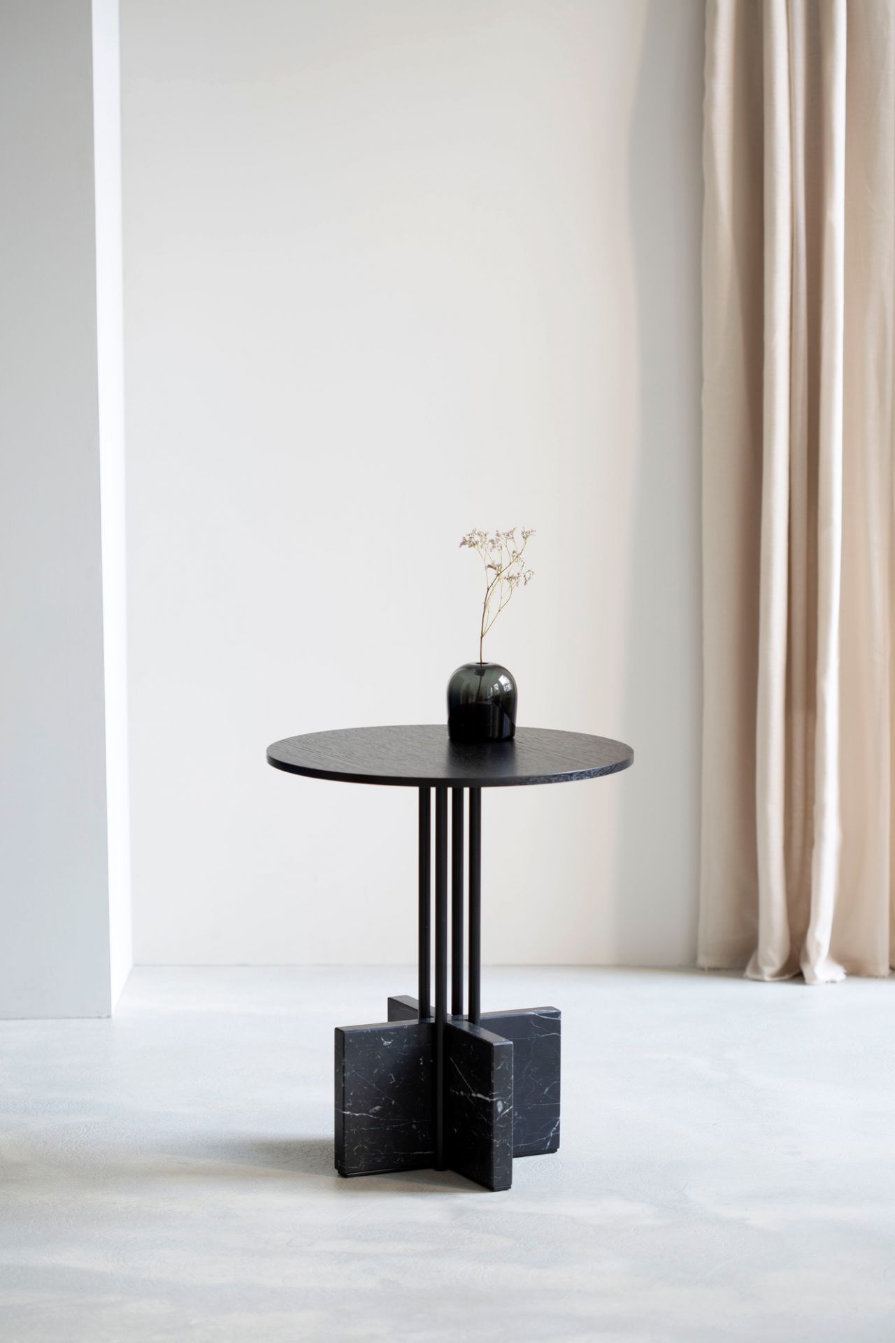 Gravity Table Side Table High Breccia Pernice Favius
