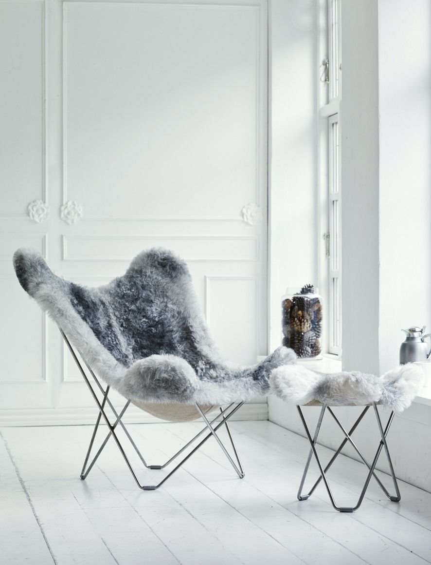 Iceland Flying Goose sheepskin stool Cuero  
