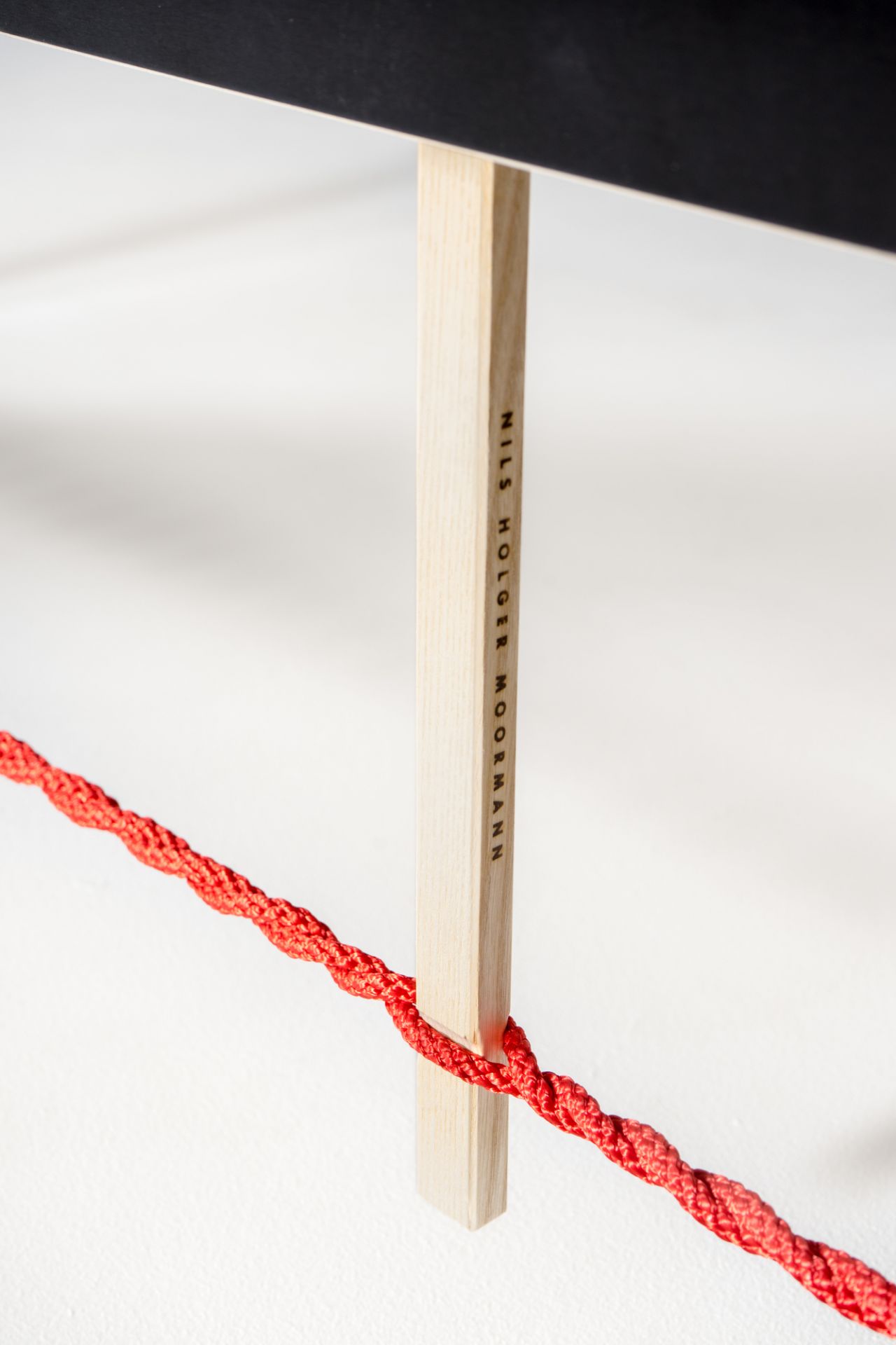 Langer Max bench 180 cm white rope red Nils Holger Moormann