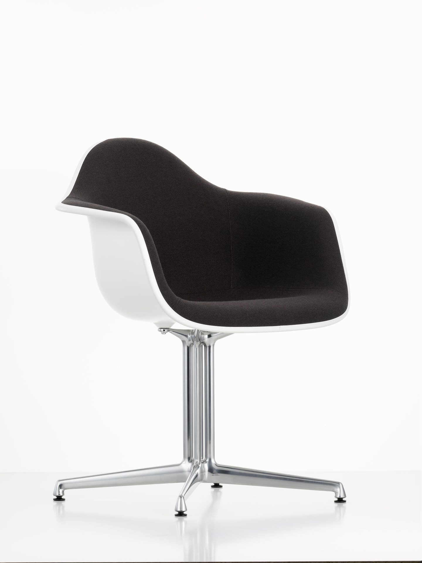 Eames Plastic Arm Chair DAL Chair Fully upholstered Vitra
