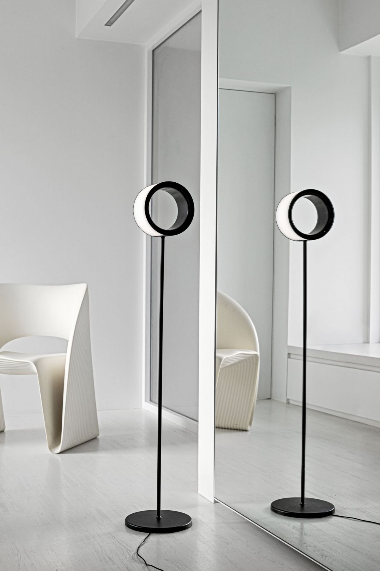 Lost Floor lamp S Magis