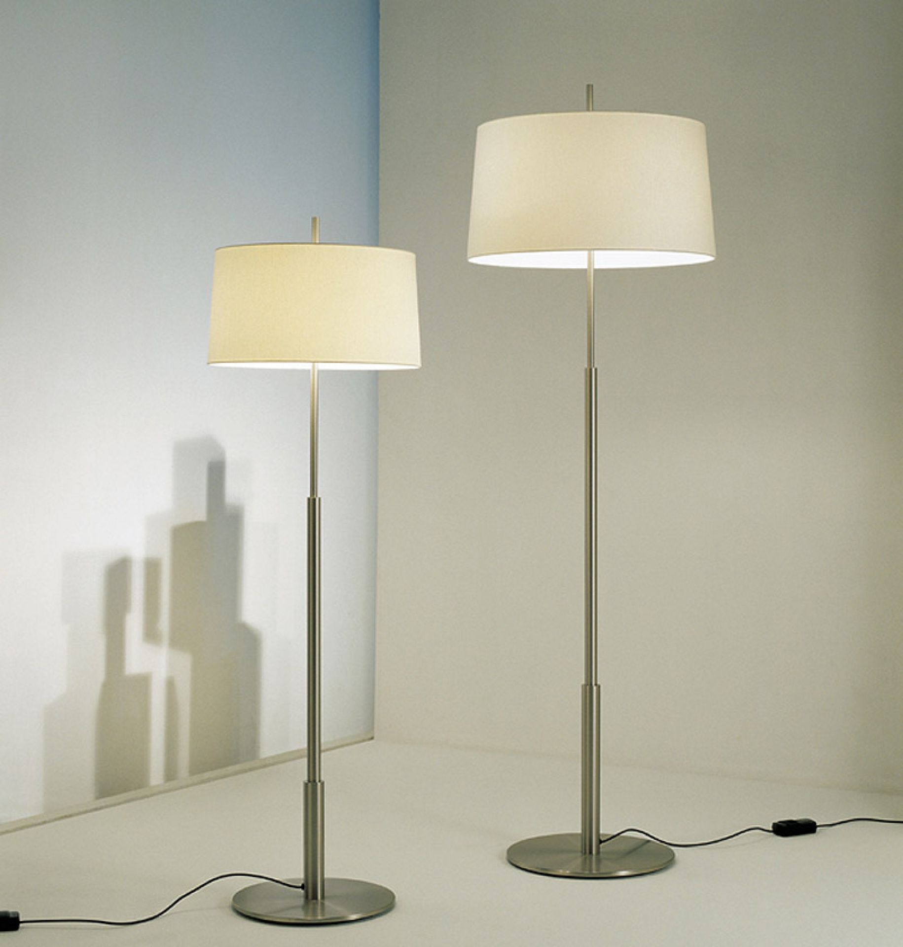 Diana Mayor Floor lamp Santa & Cole