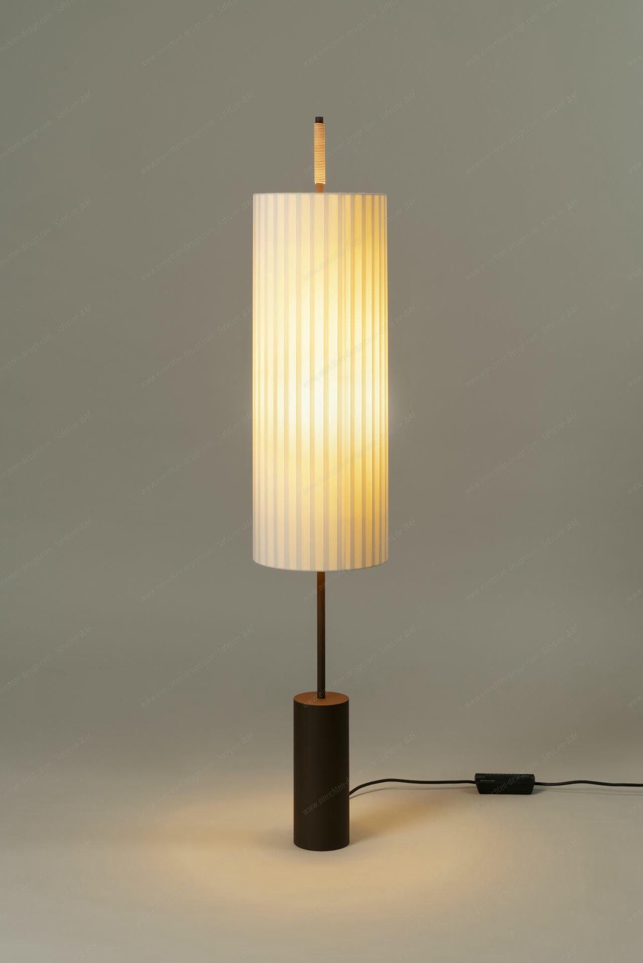 Dorica Floor lamp Santa & Cole