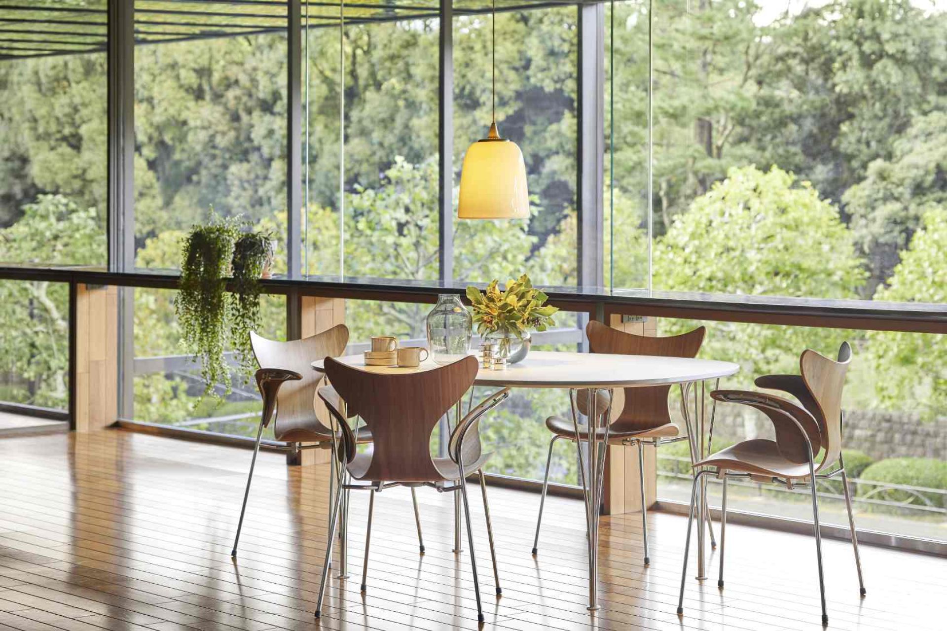 Lily Arm Chair 3208 Fritz Hansen