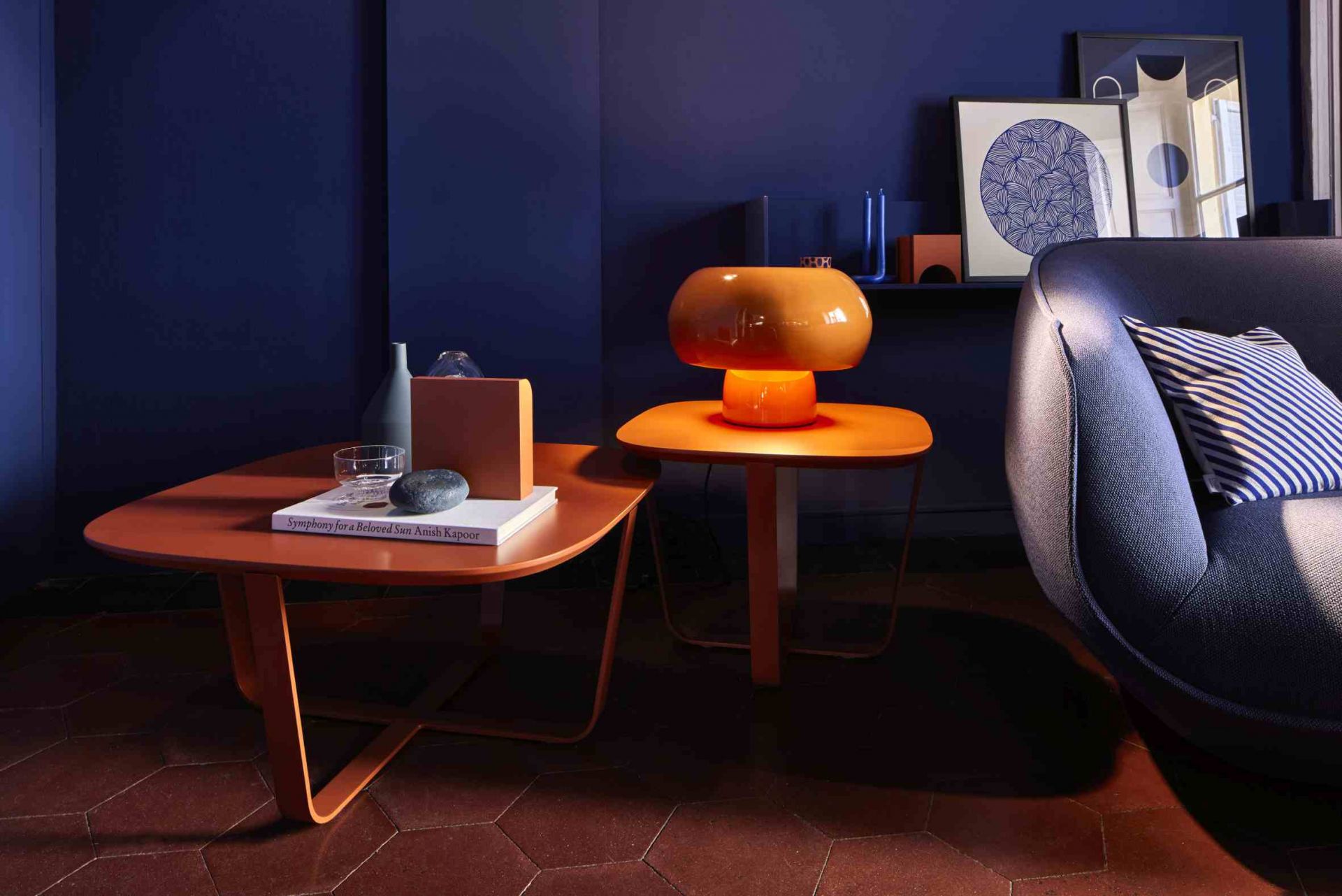 Nook Side Table / Coffee Table Cor 