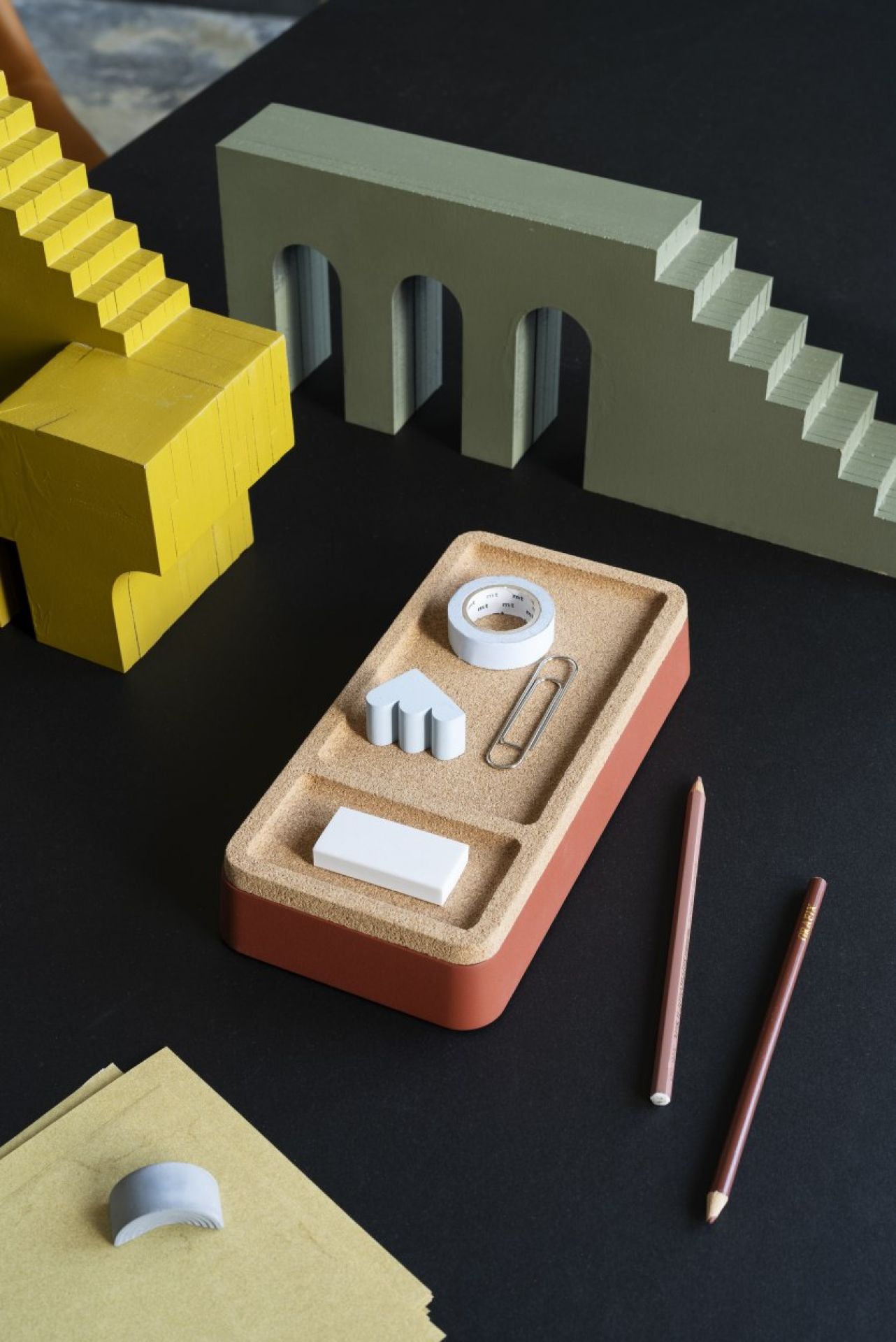 Arrange Desktop Series Configuration 1 Muuto