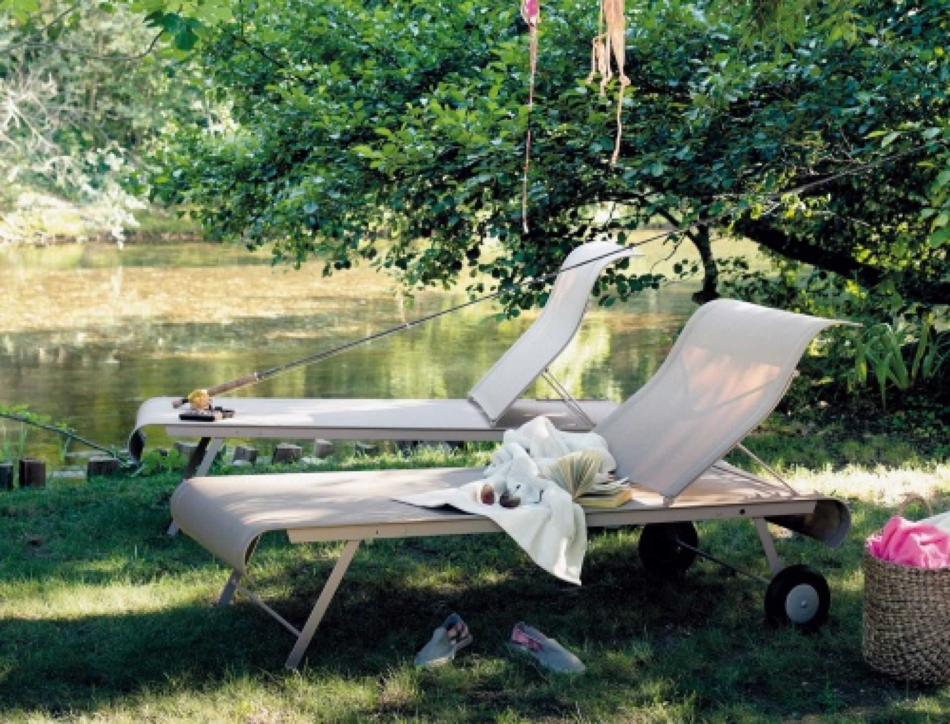 Dune Sun lounger Fermob