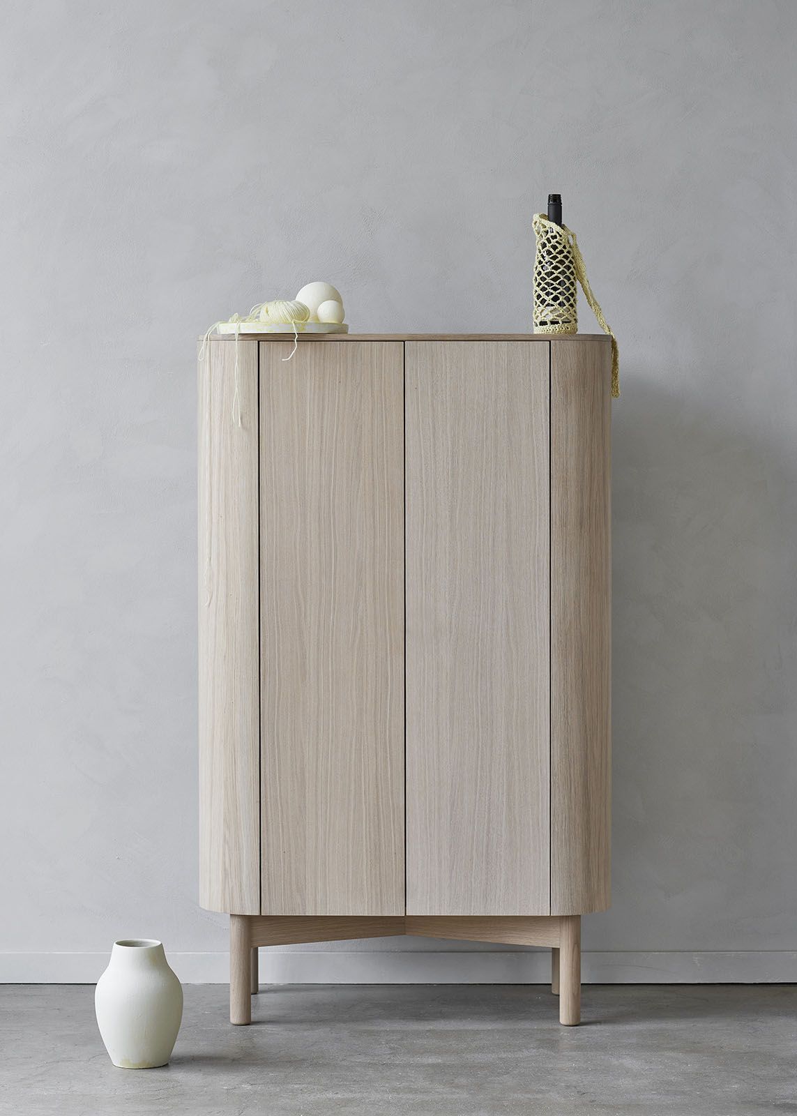 Loud cabinet light oak Northern