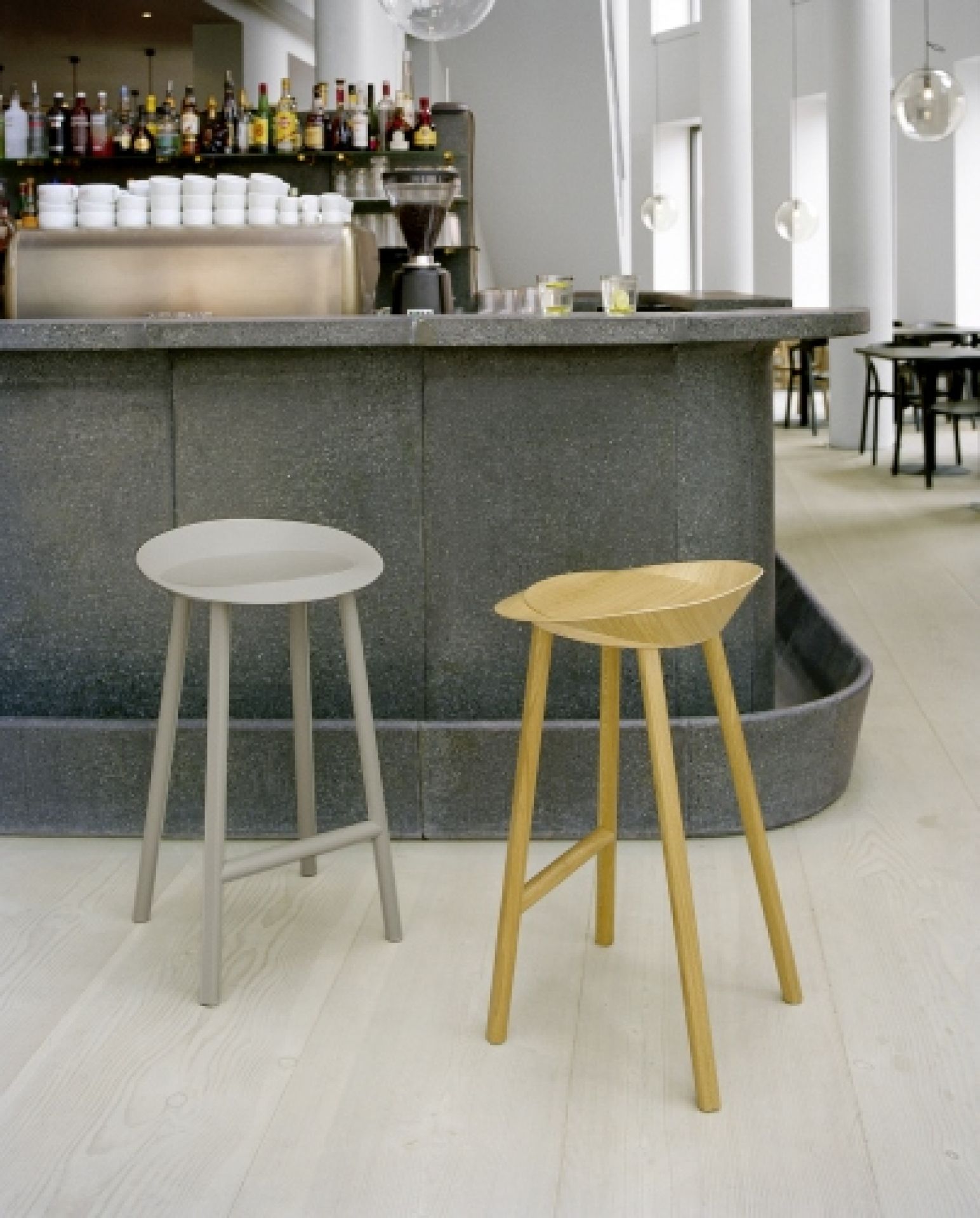 ST10 Jean Stool e15