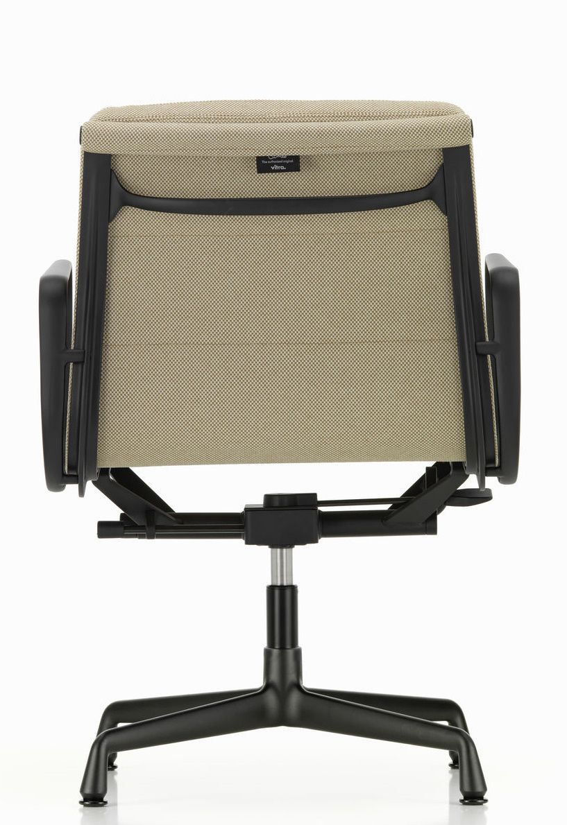 Soft Pad Chair EA 231 / EA231 Chair Vitra