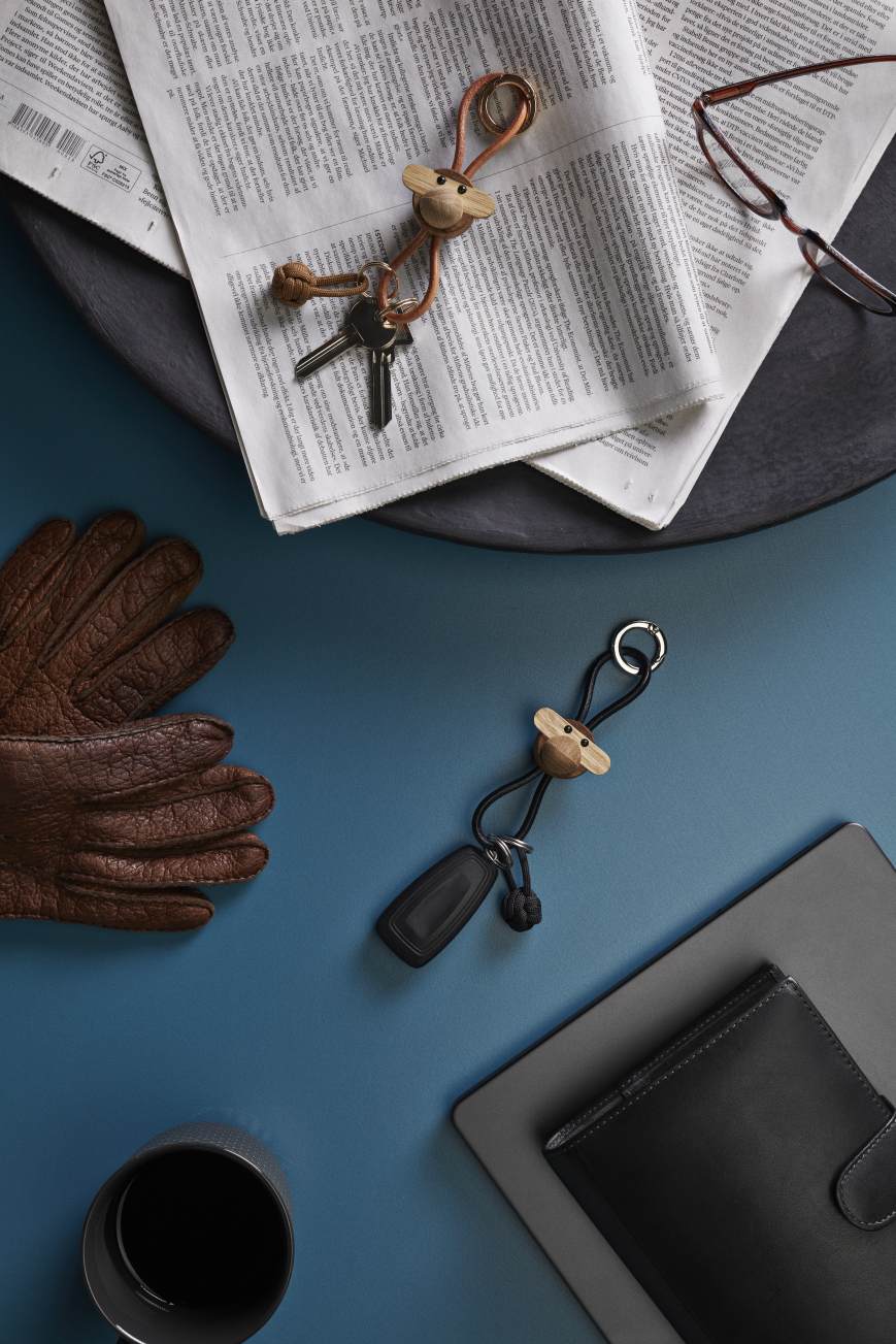 Monkey key ring gold-coloured metal with natural leather Kay Bojesen