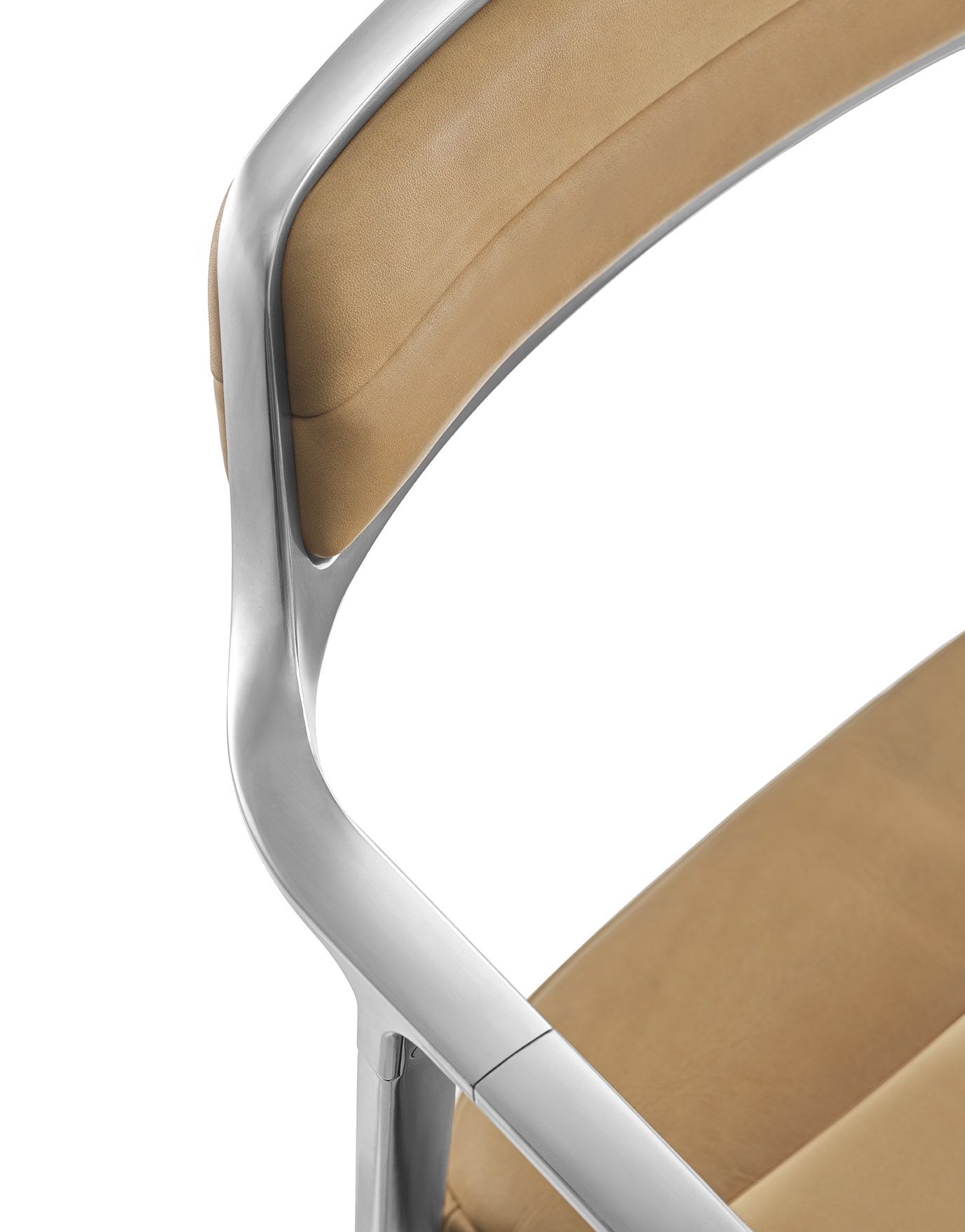 VIPP452 Swivel Chair with Castors Sand Colours Vipp VIPP452 Swivel Chair with Castors Sand Colours Vipp