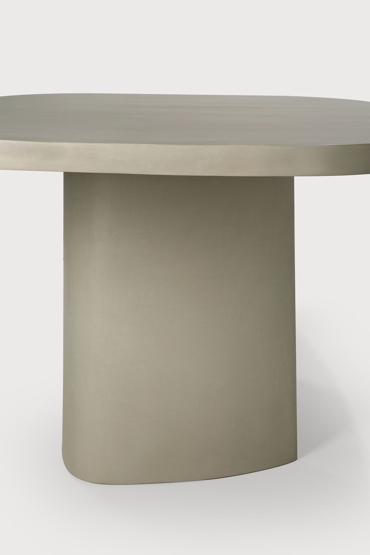 Canyon dining table outdoor concrete Ethnicraft