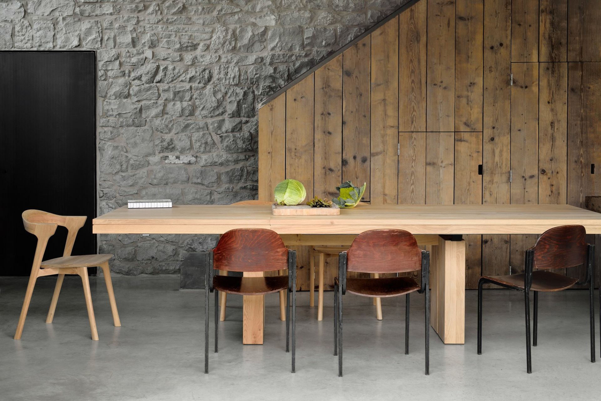 Double extendable dining table teak Ethnicraft