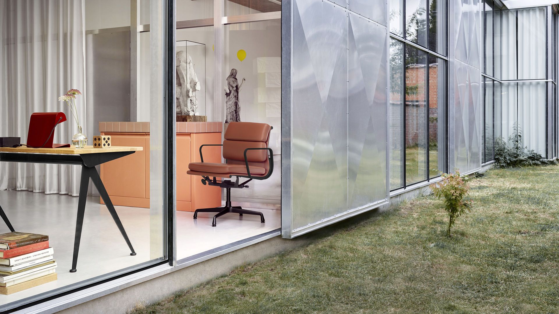 Soft Pad Chair EA 231 / EA231 Chair Vitra
