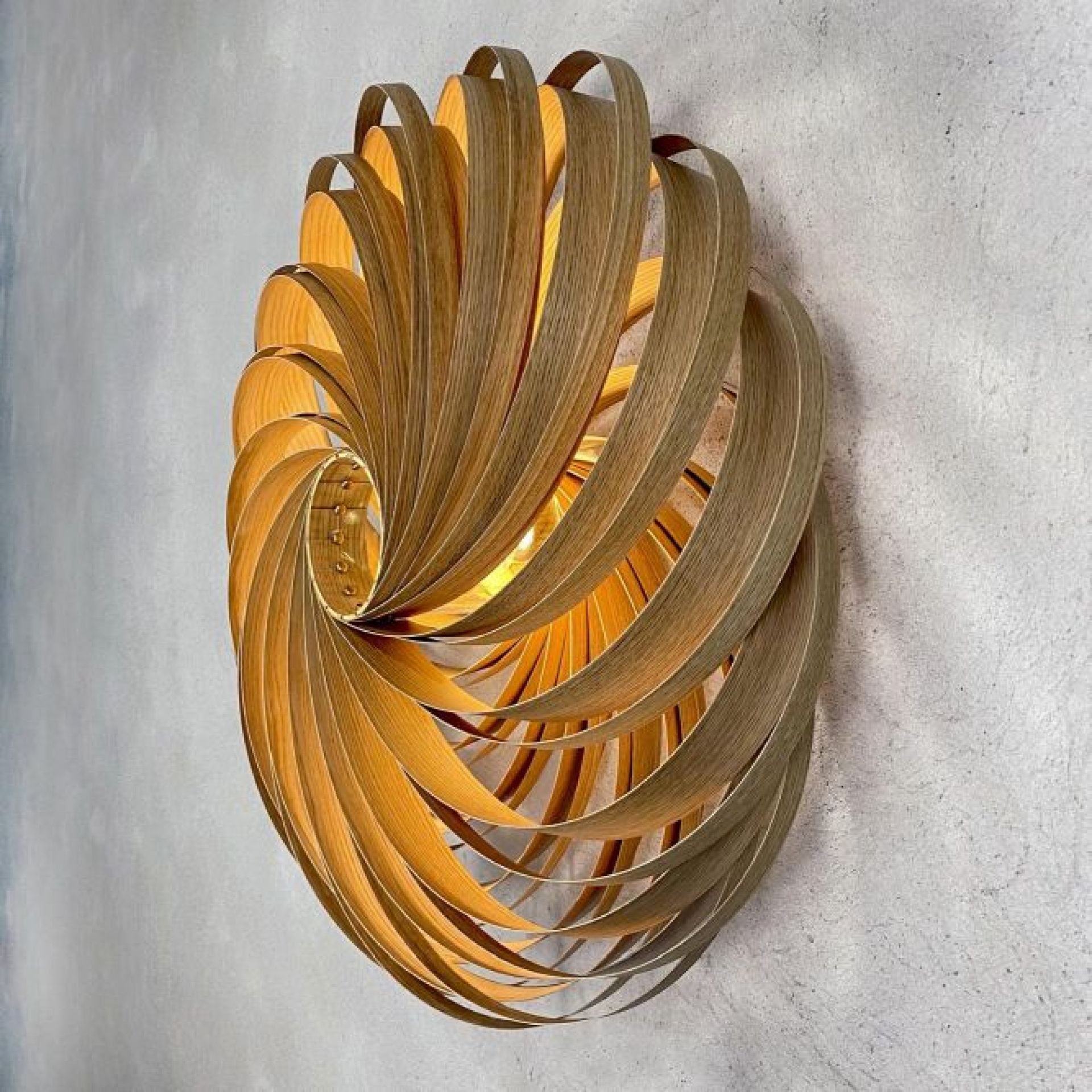 Veneria Wall lamp Oak Ø70 cm Gofurnit