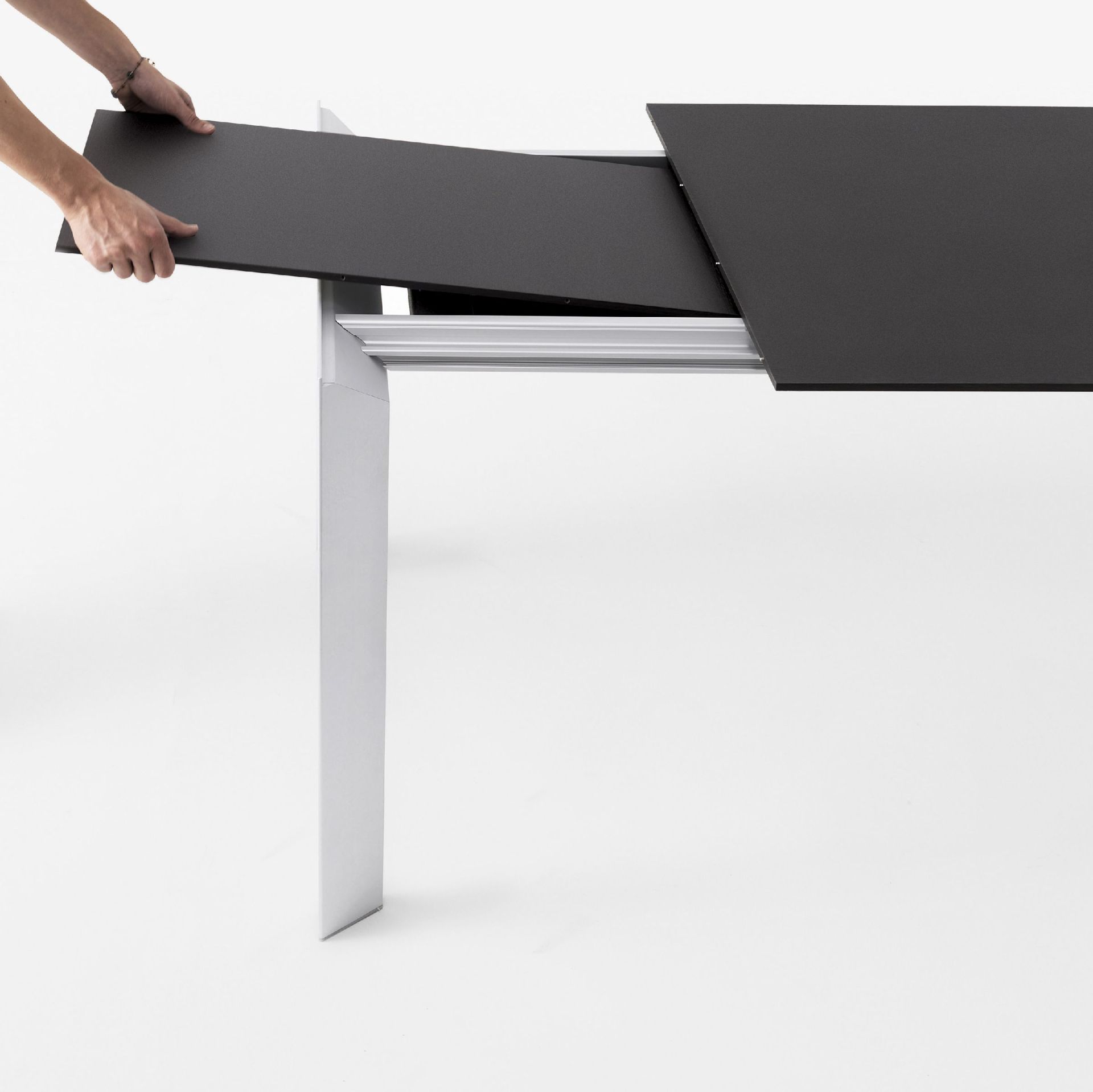 Nori extendable table / Kristalia dining table