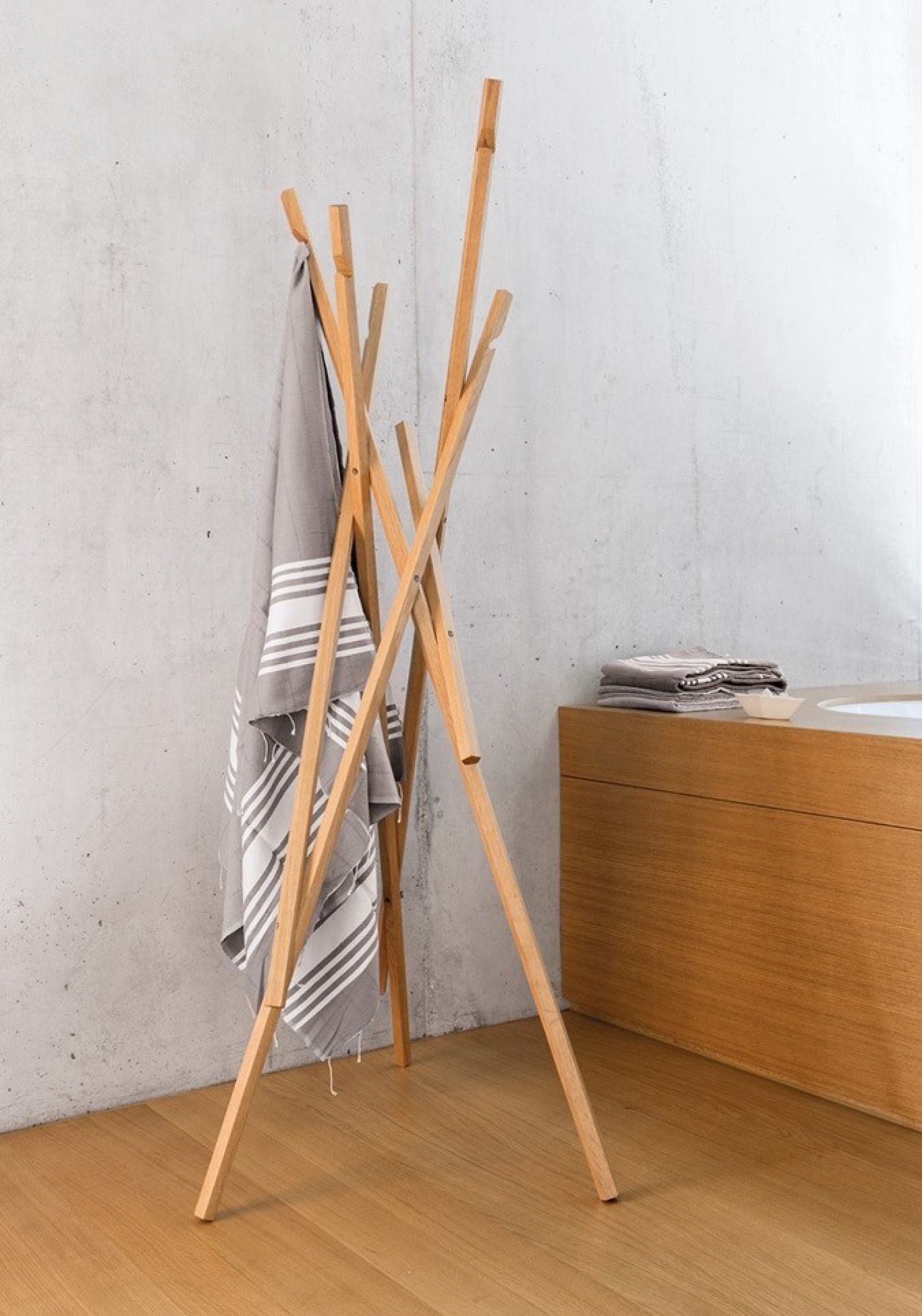 Sticks Coat rack Schönbuch walnut