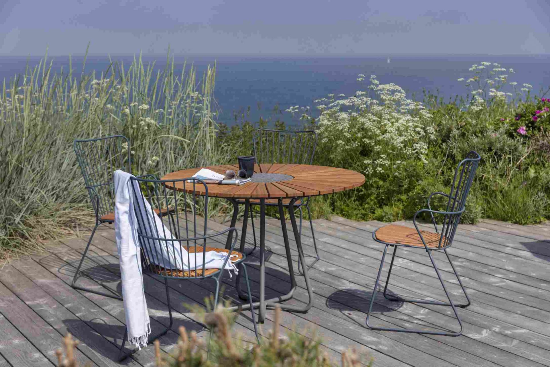 Circle Outdoor Table Ø 110 cm Houe