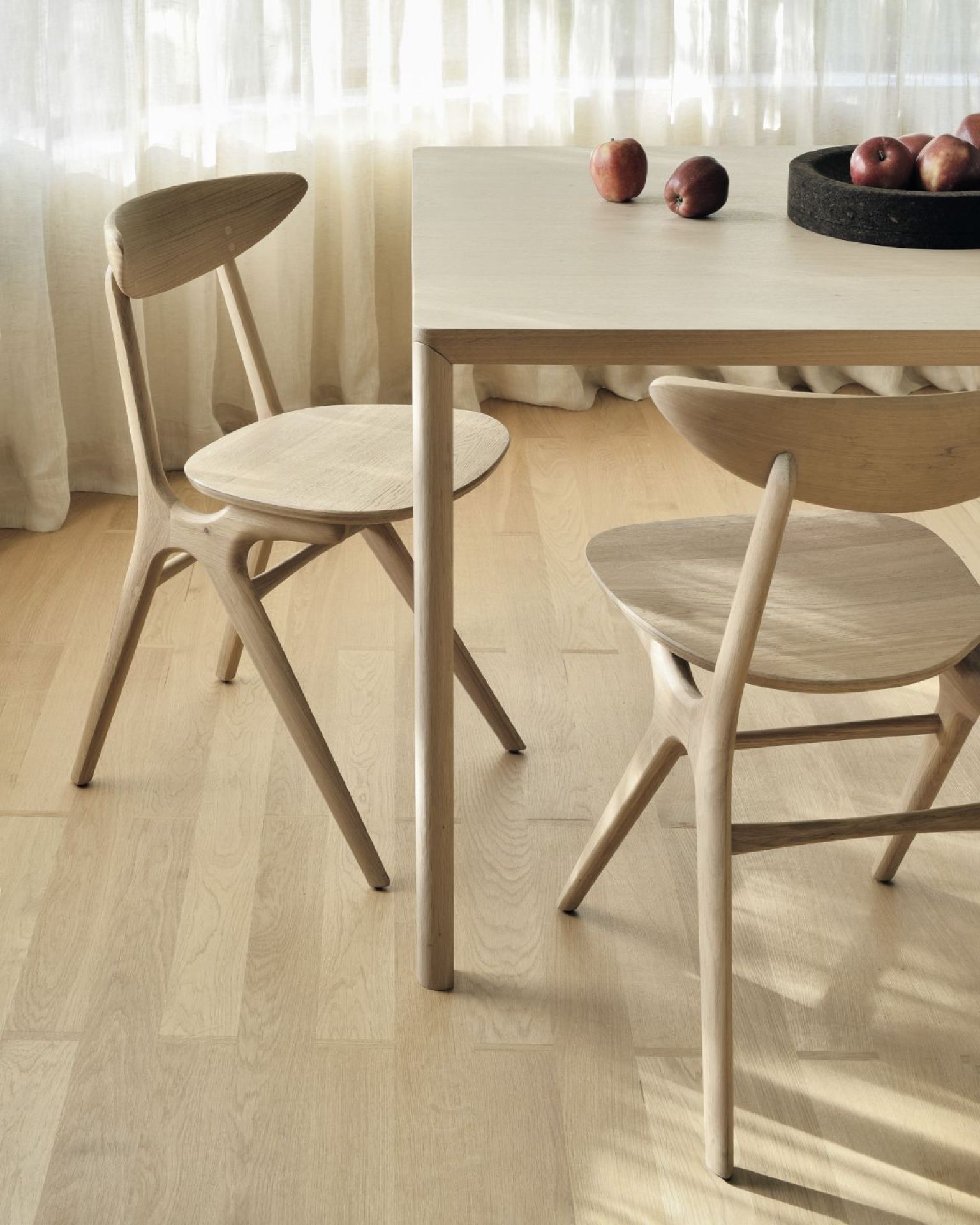Eye Chair Oak contract grade Ethnicraft