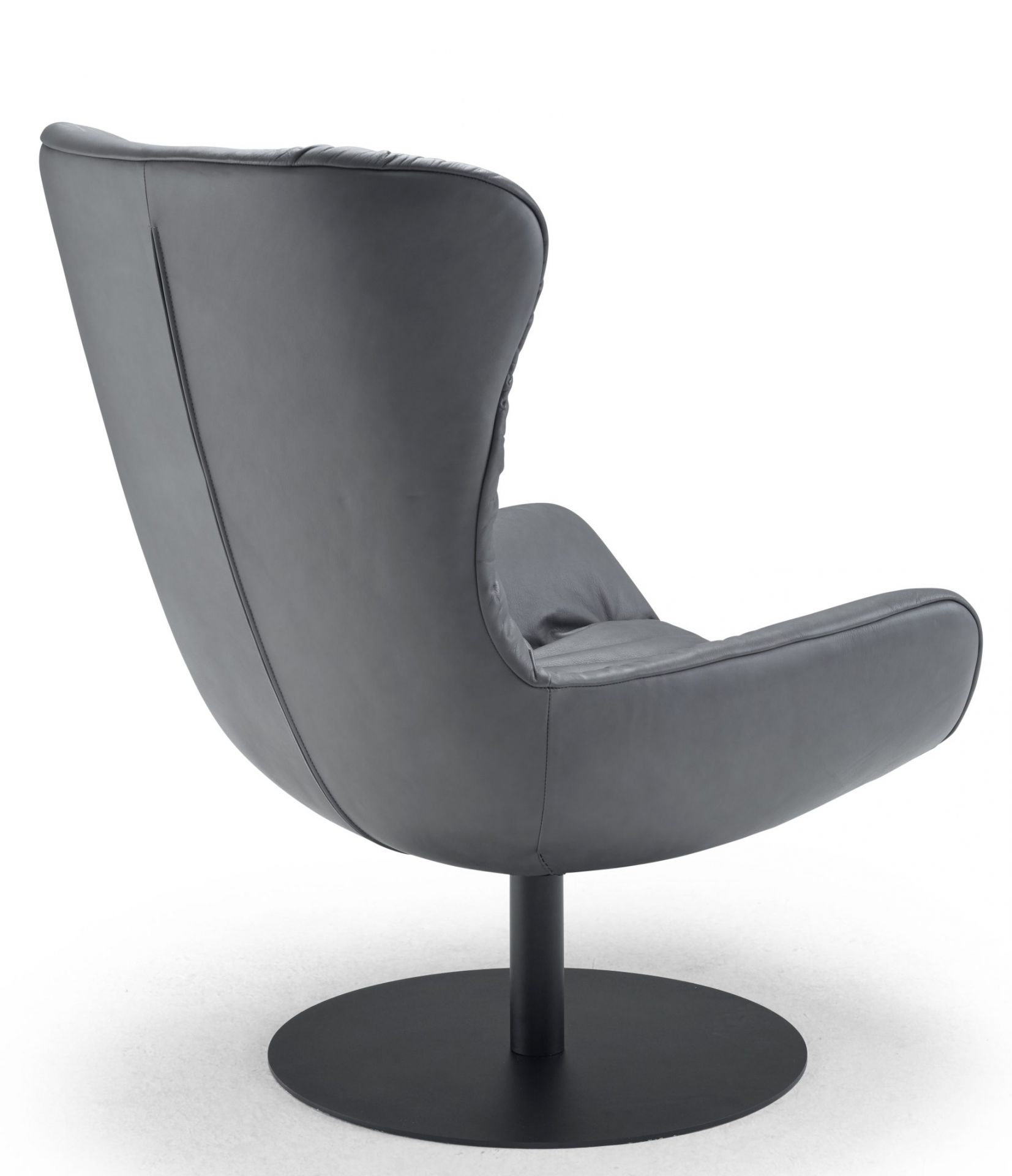 Leya wingback armchair Freifrau Manufaktur