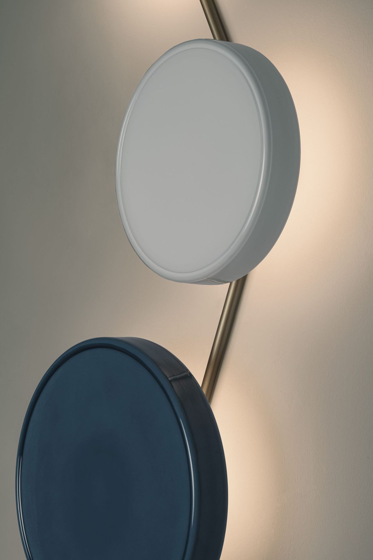Caramel 38 wall lamp Ø38cm Opal - Triac Marset Caramel 38 wall lamp Ø38cm Opal - Triac Marset