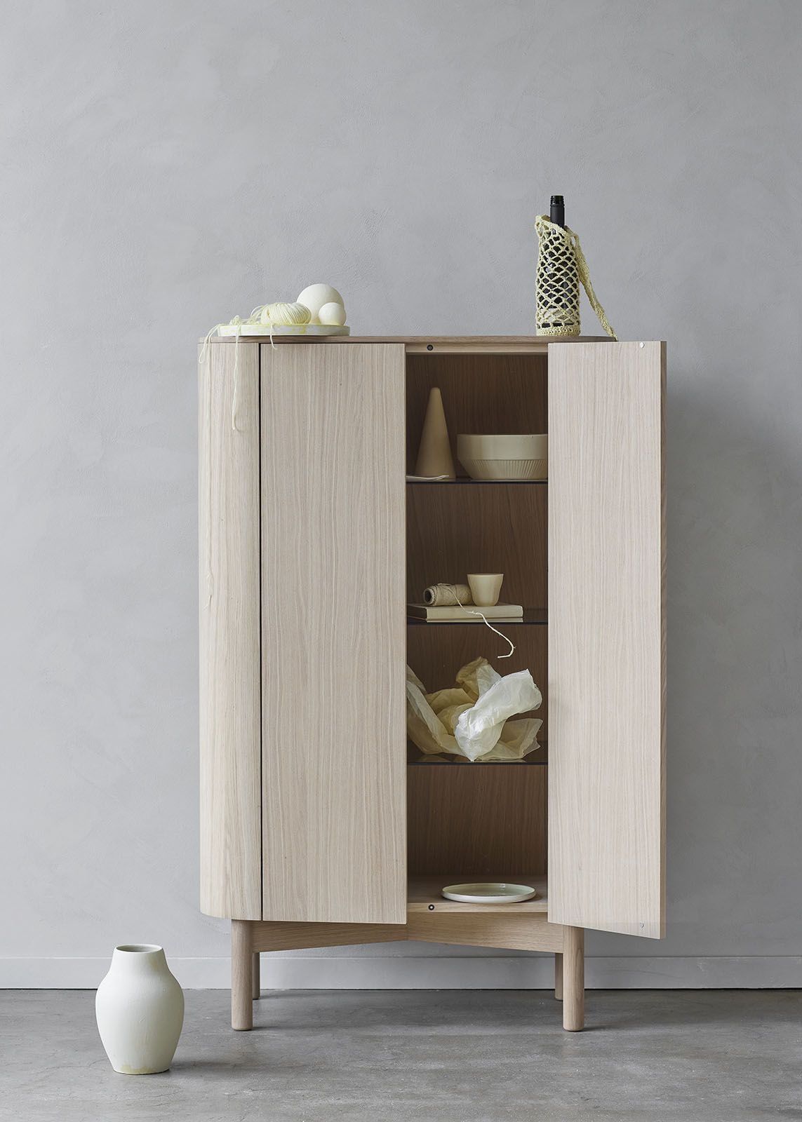 Loud cabinet light oak Northern
