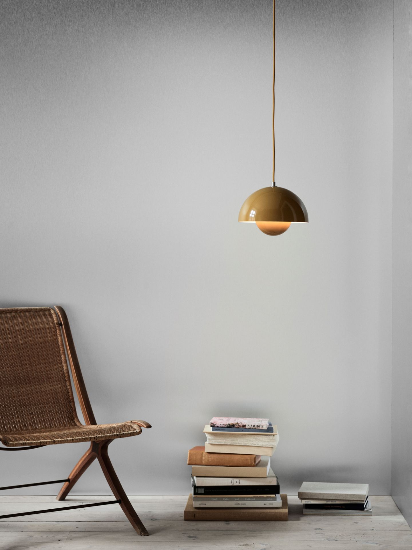 Flowerpot VP1 Pendant light AndTradition Light blue
