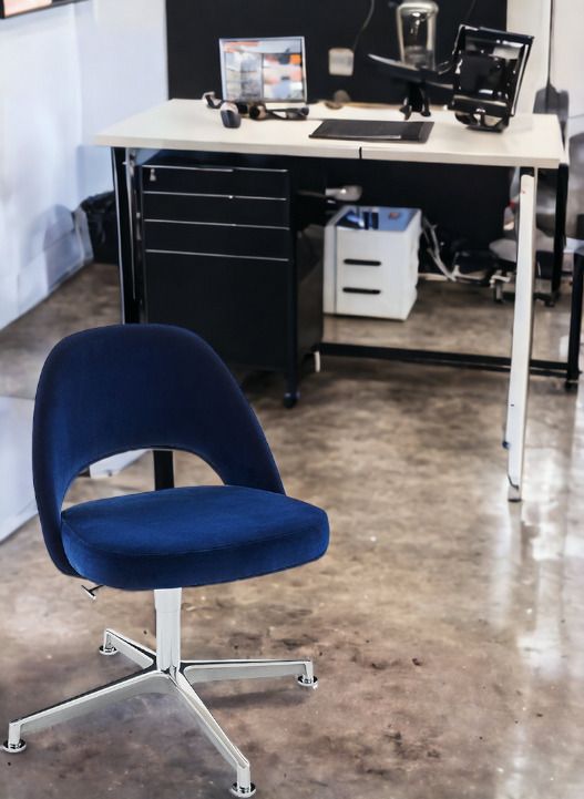 Saarinen Relax Conference Chair 4-Star Swivel Base without Armrest Knoll Interntional
