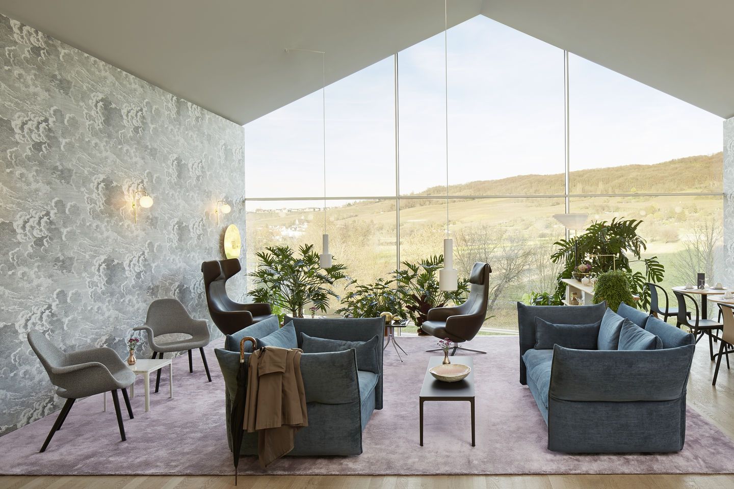 Grand Repos Armchair & Ottoman Preferred Combination Vitra Cosy Kieselstein 40 cm