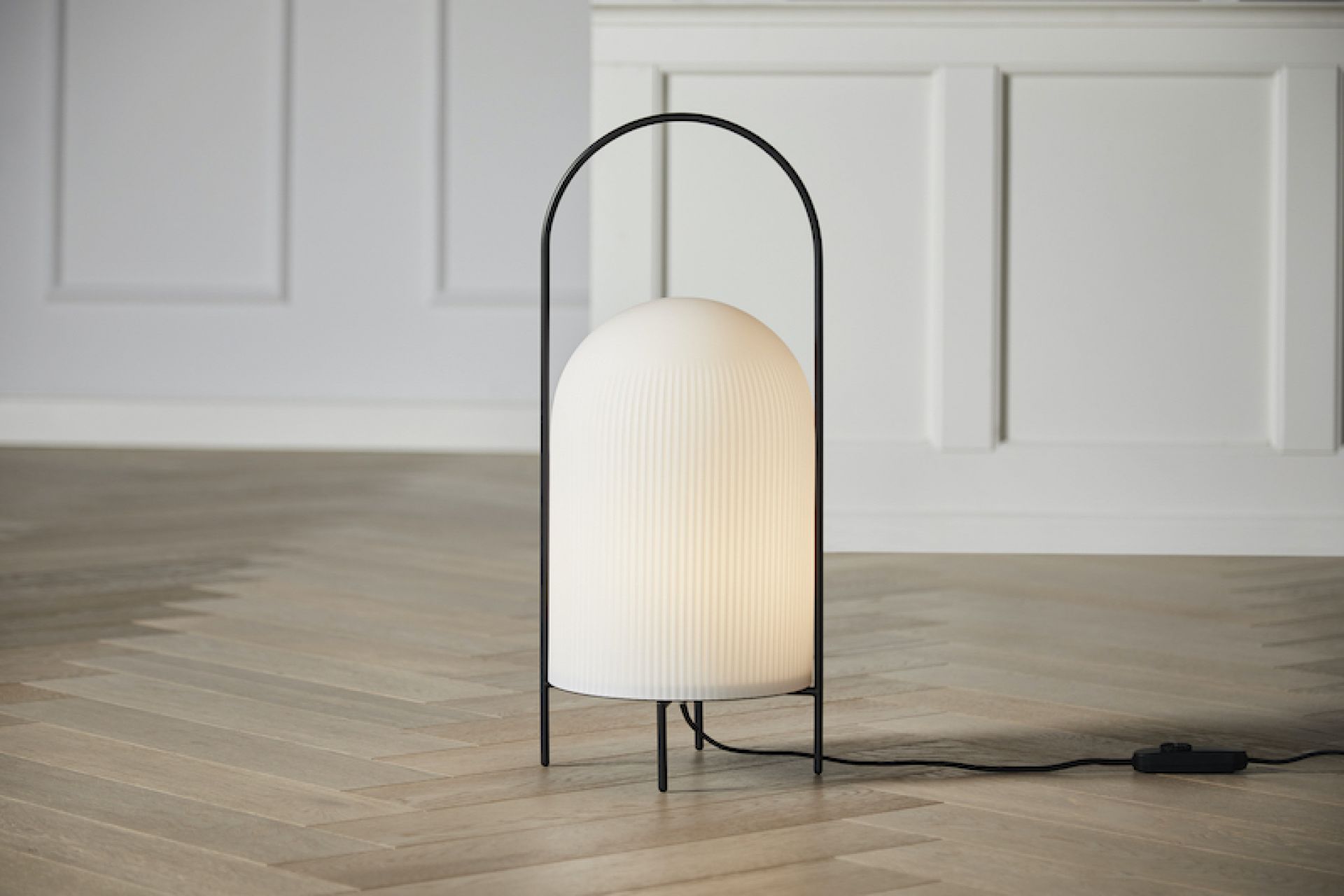 GHOST Floor Lamp Woud