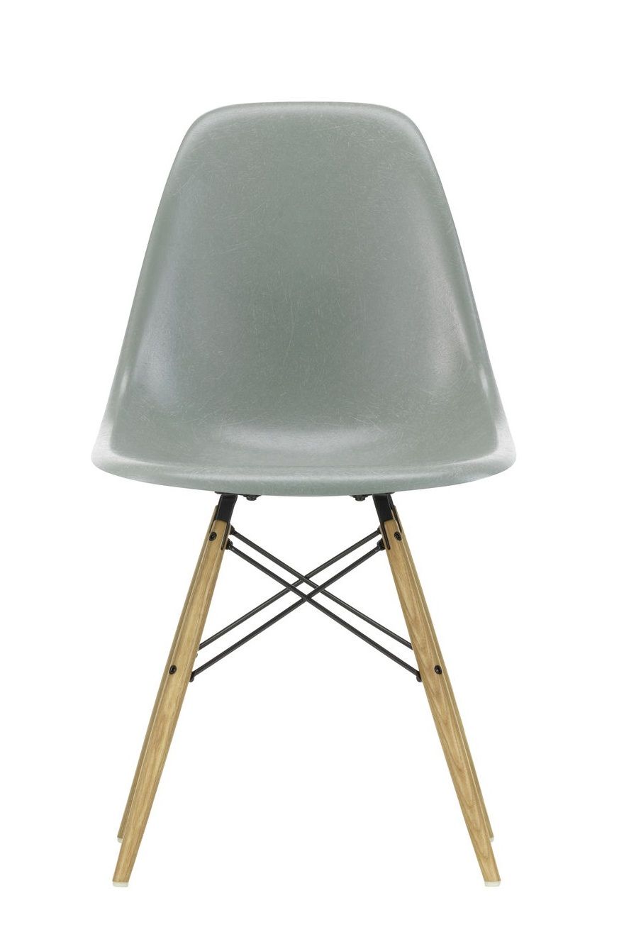 Eames Fiberglass Chair DSW Chair Vitra 