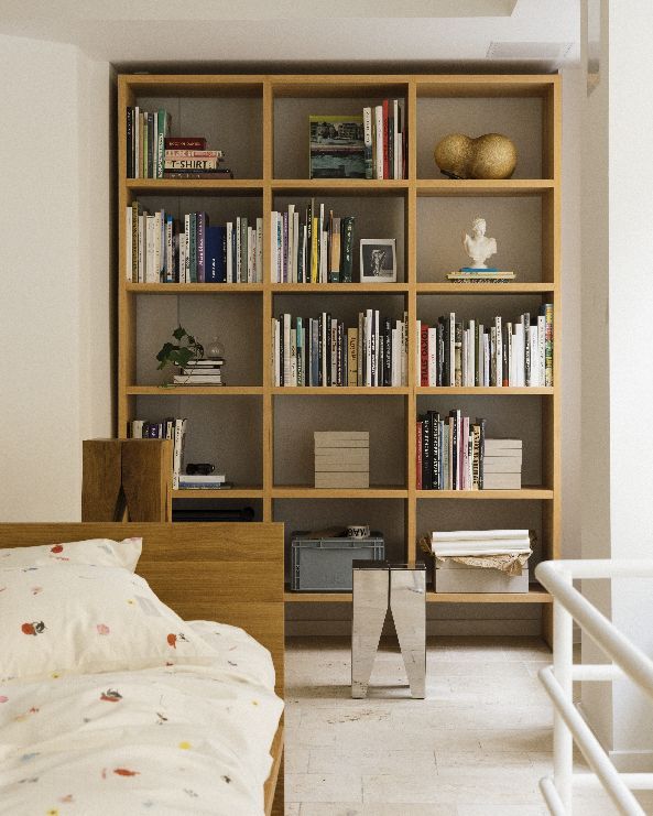 Backenzahn Steel Stool/Side Table e15