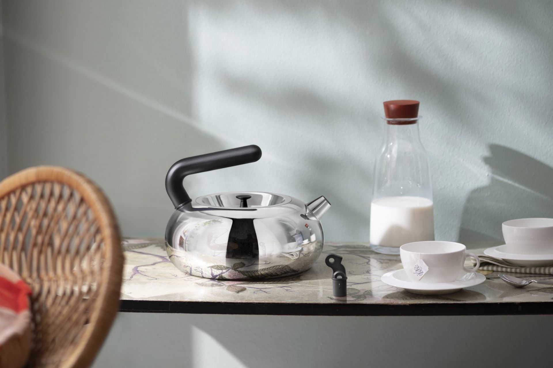 Irony Bulbul Kettle AC100 Alessi LIMITED EDITION