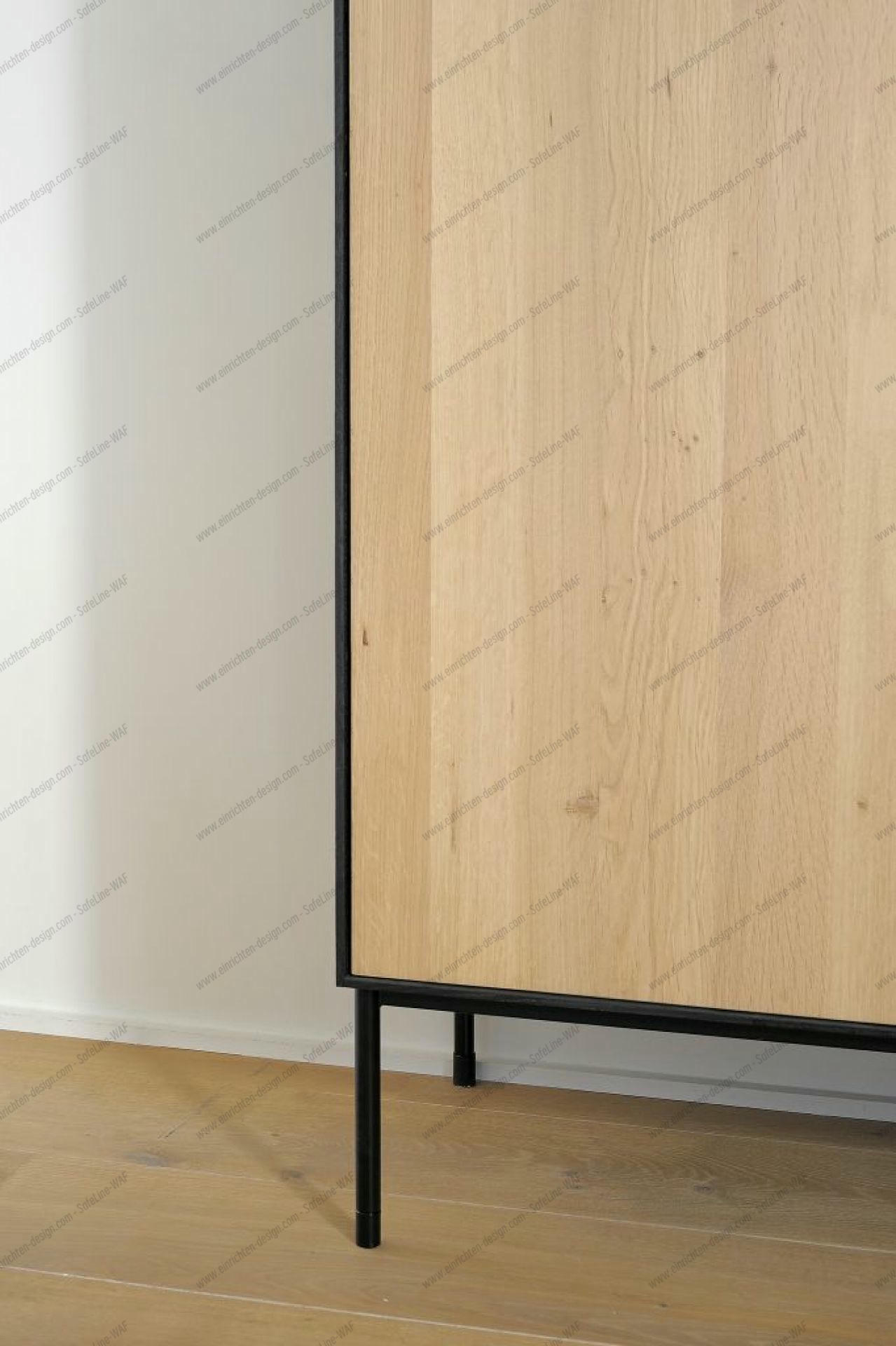 Blackbird storage cupboard Oak Ethnicraft
