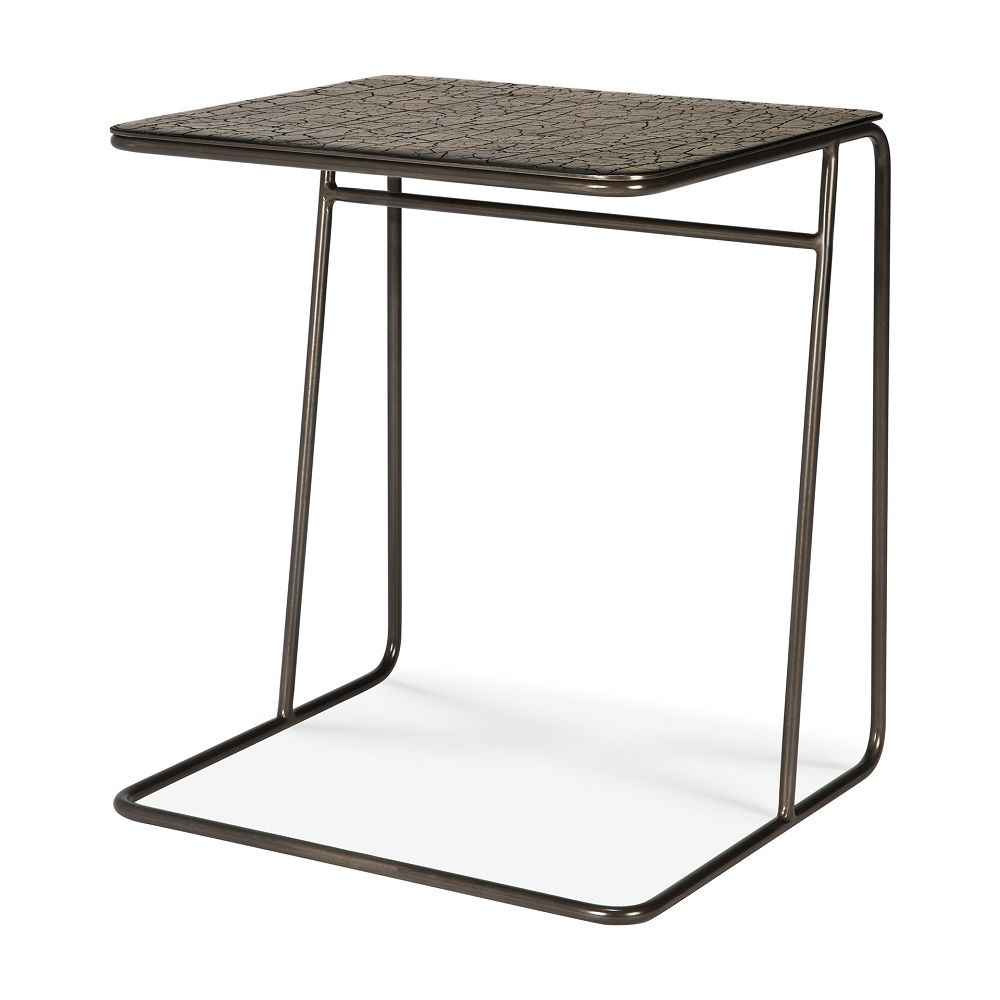 Ellipse Beistelltisch umber von Ethnicraft: Moderner, rechteckiger Couchtisch mit dunkler Tischplatte und Metallgestell.
