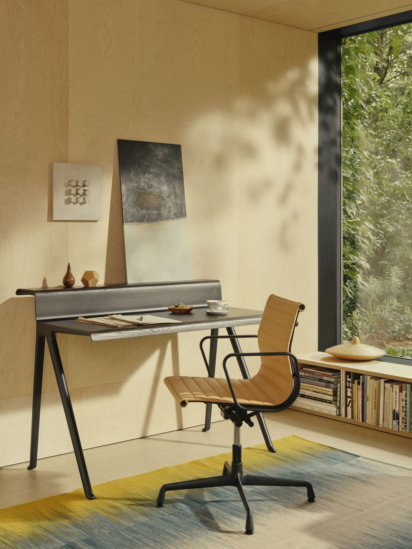 Aluminium Chair EA 131 / EA131 Chair Vitra