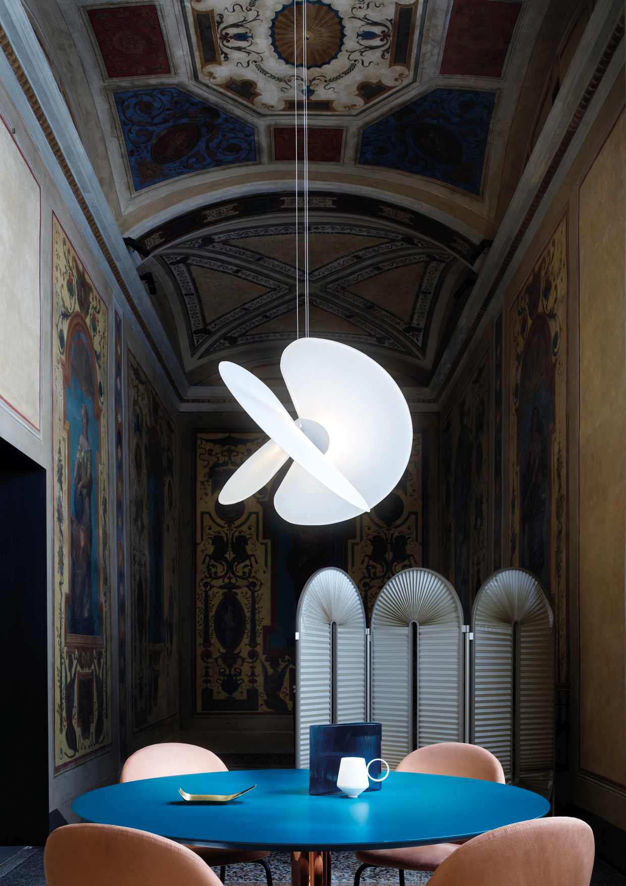 A06 1 Levante pendant lamp Luceplan