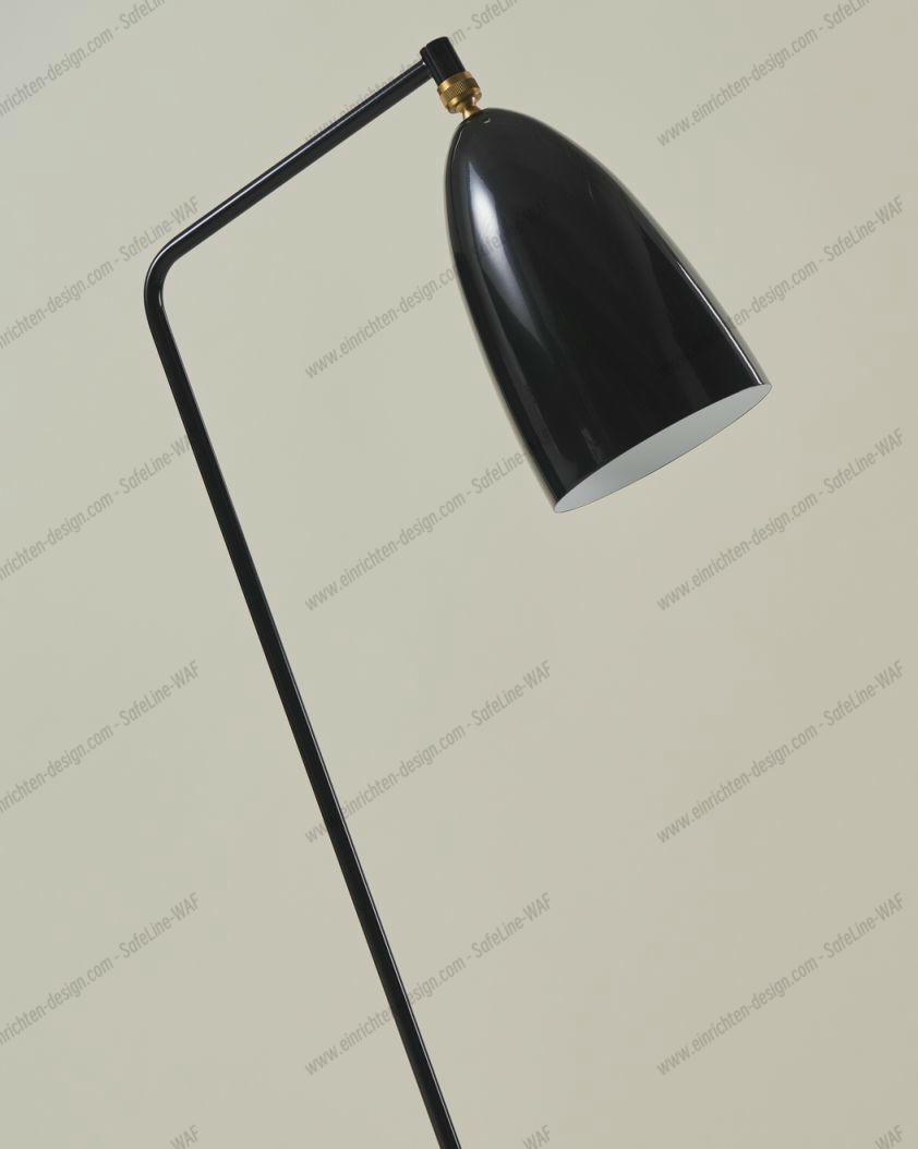 Detailaufnahme der Gräshoppa Stehleuchte in glänzendem Schwarz von Gubi, modernes Design.