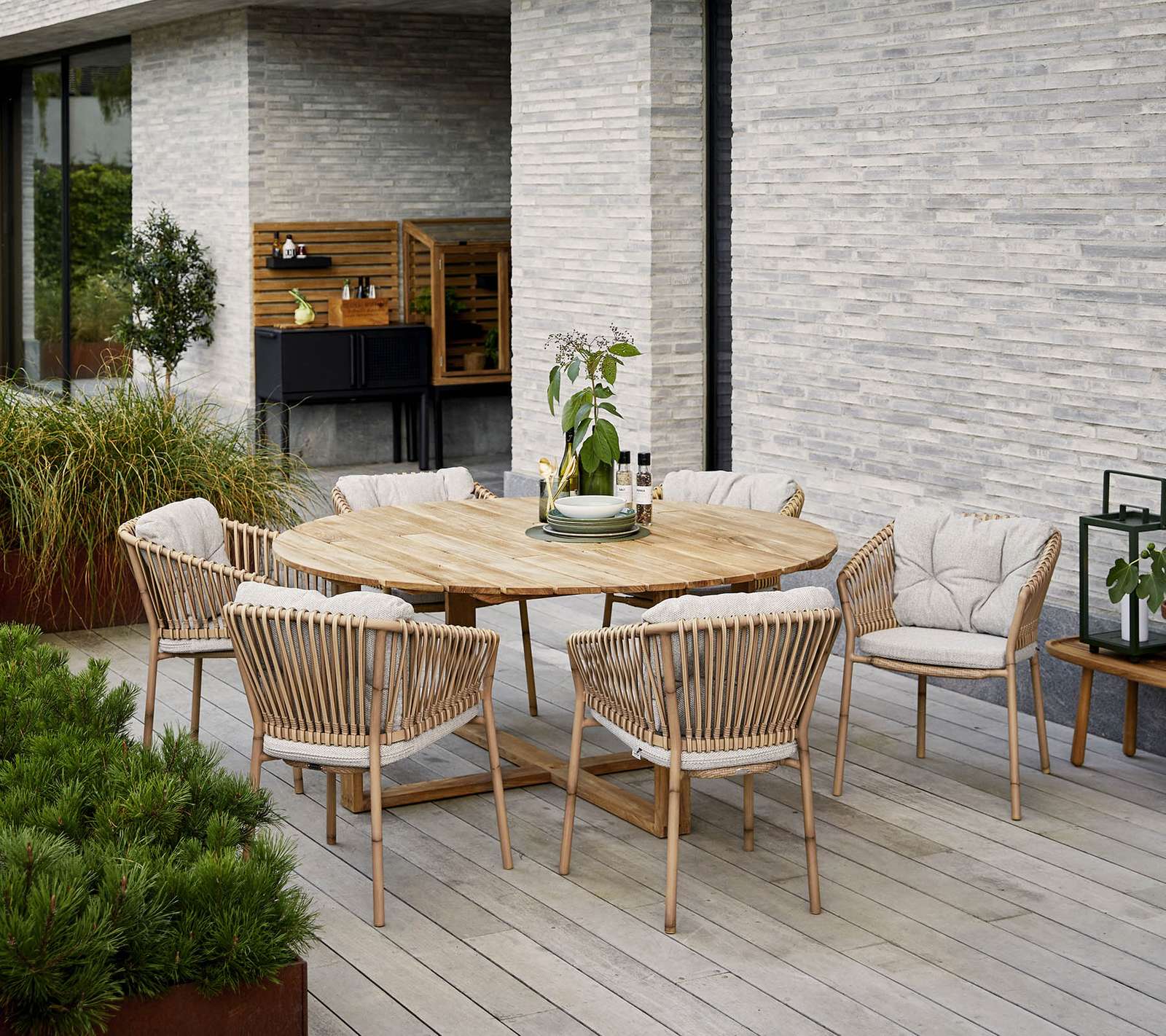 Endless Dining Table Round Cane-Line