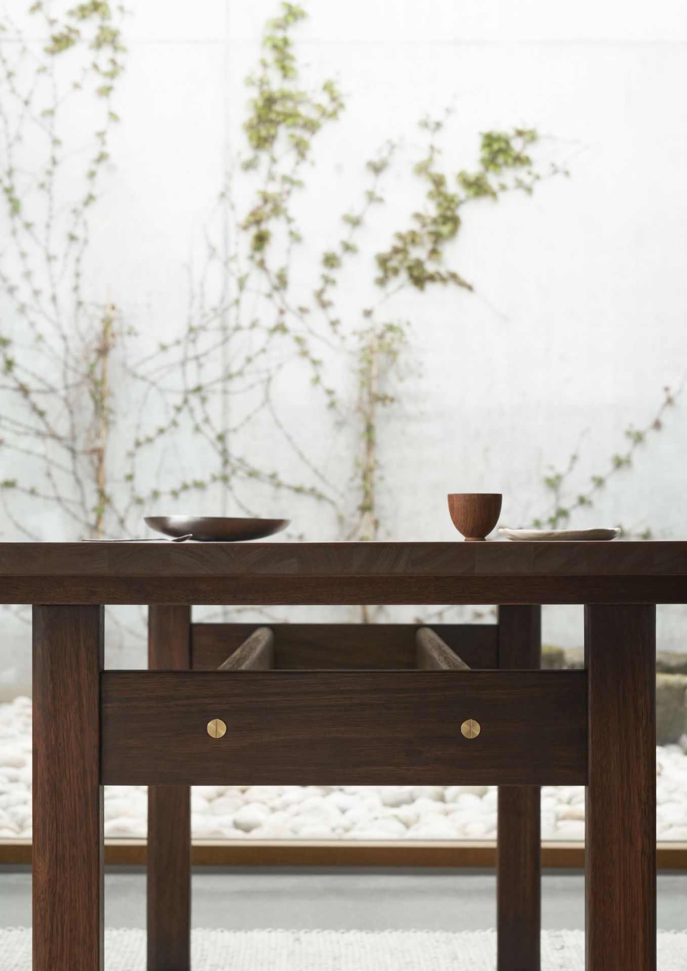 Asserbo Series Table Dark Oiled Eucalyptus Carl Hansen & Søn