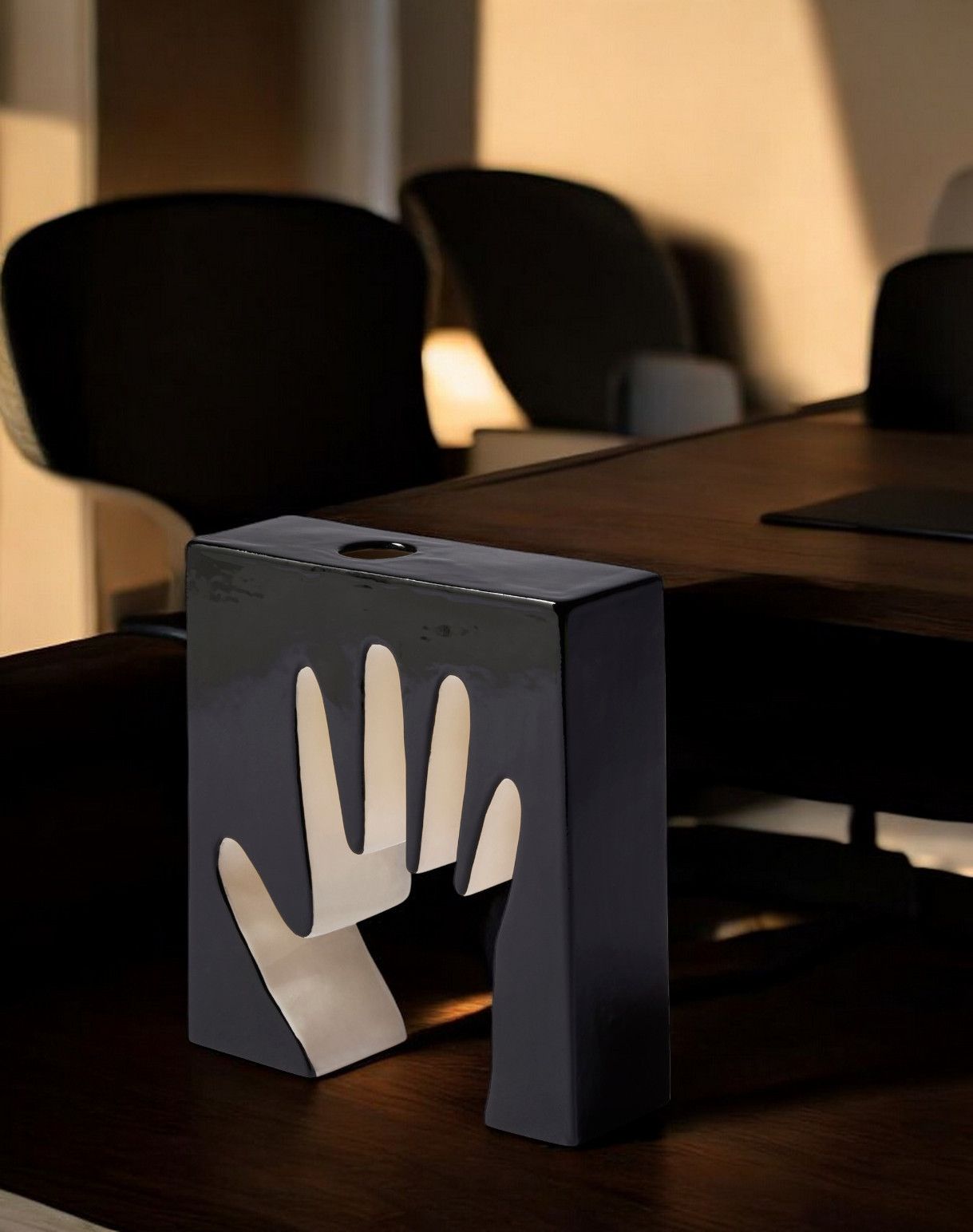 Impronta Mano ceramic vase Cassina
