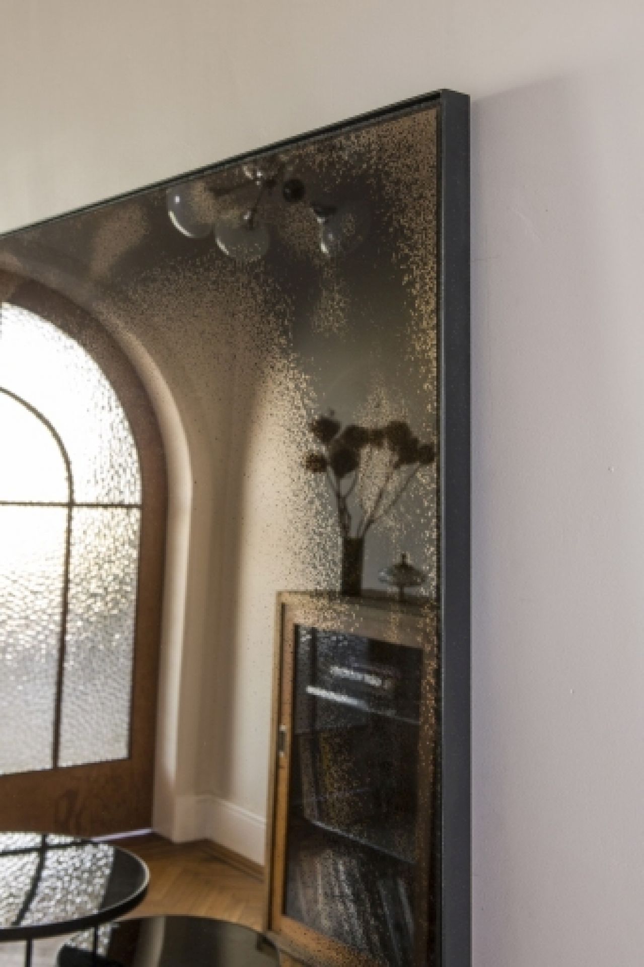 Wall mirror heavy aged bronze Ethnicraft 