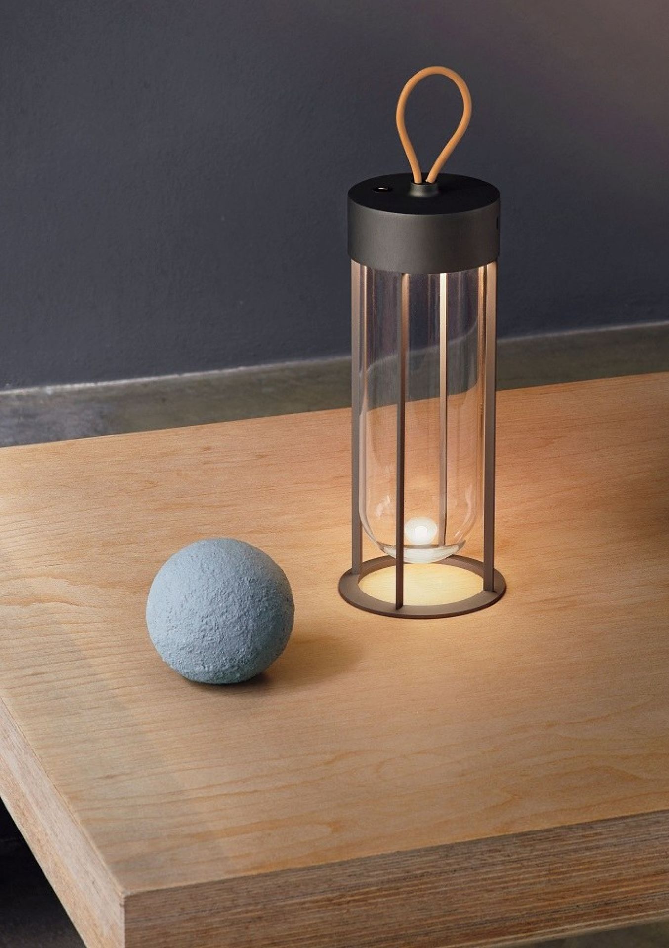 In Vitro Unplugged Battery lamp / Table lamp Flos Black