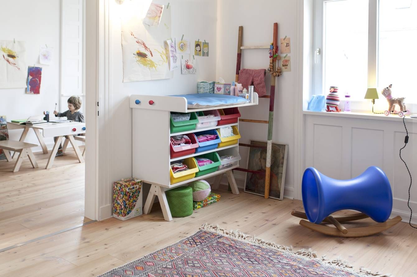 Famille Garage changing table Richard Lampert