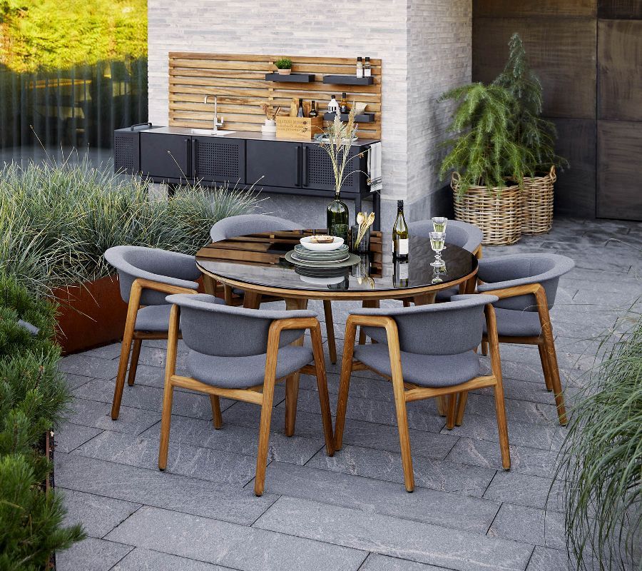 Aspect Table round outdoor dining table Cane-Line