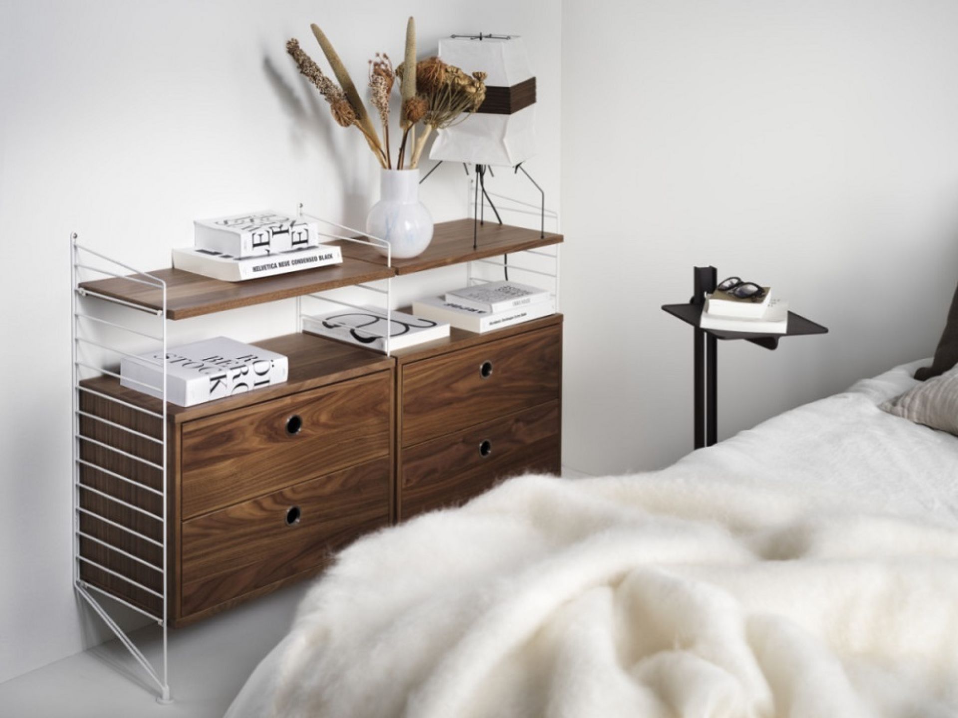 Museum Sidetable Adjustable in Height String Furniture