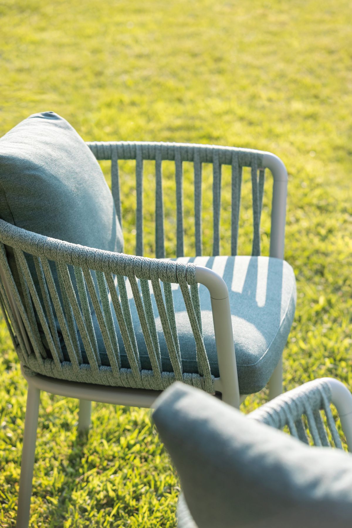 Ria Chair 7600 white Fast