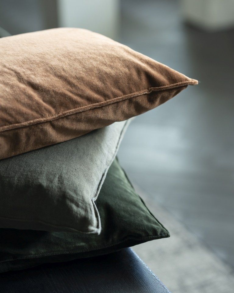 Velvet cushion 60x40 cm Ethnicraft 
