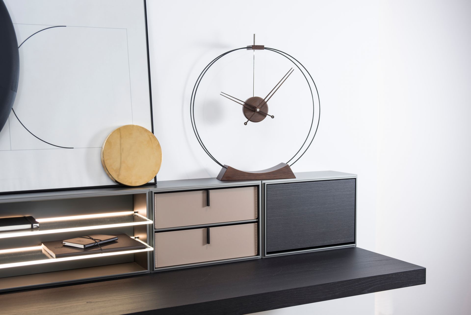 Aire Table Clock nomon